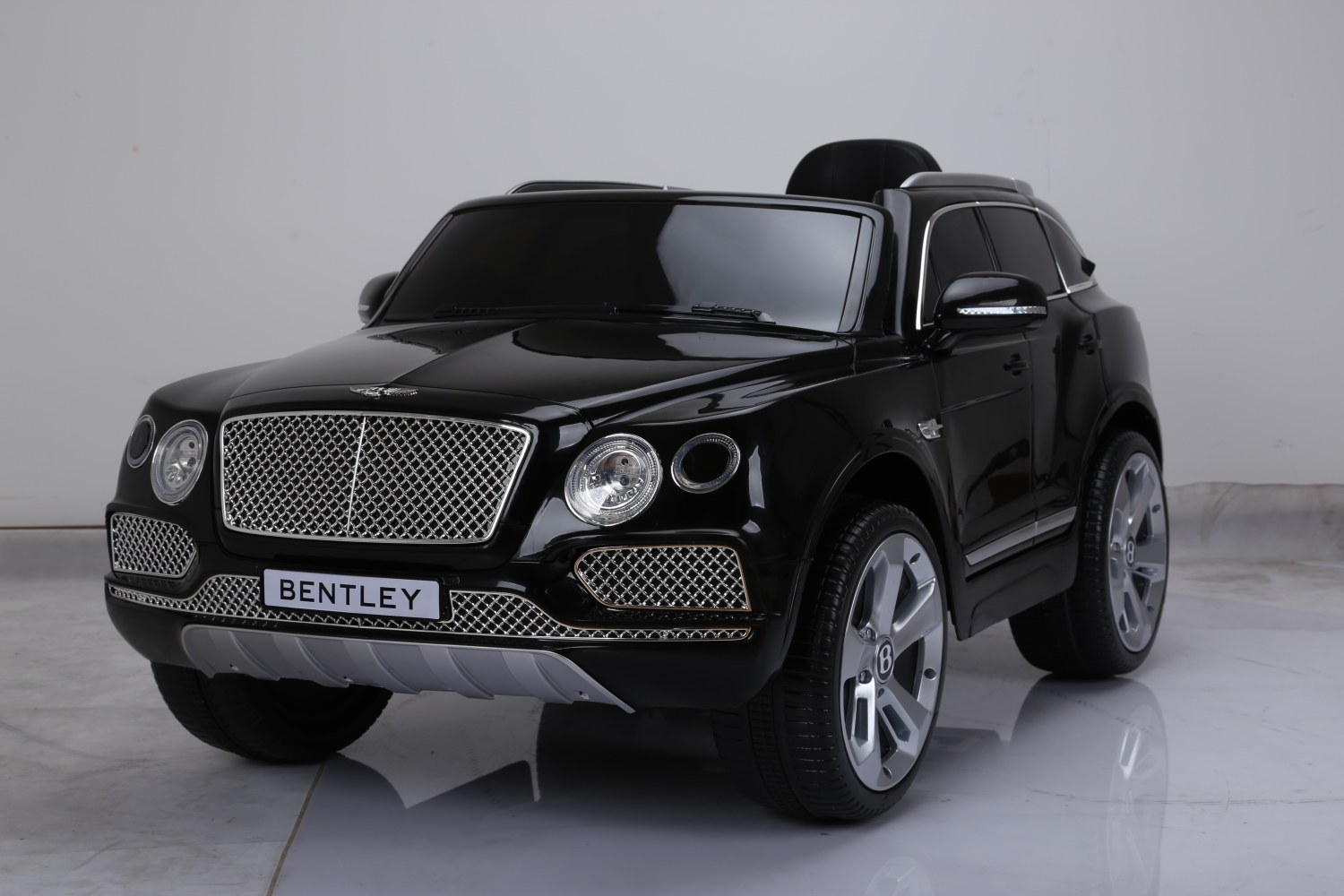 Электромобиль bentley bentayga черн jj2158 купить на самой большой базе  игрушек в Воронеже за 23 180 руб., код 5420015